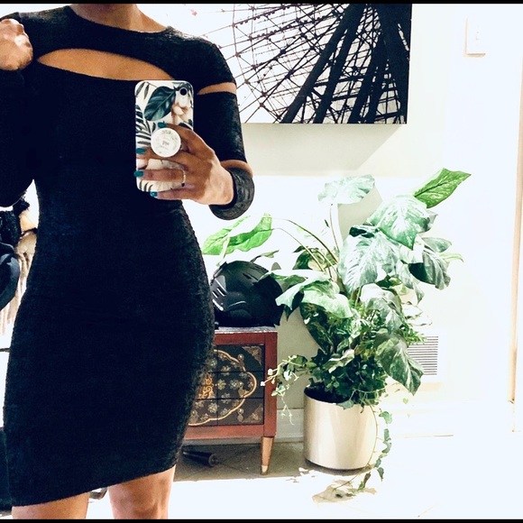 SOLD!!Black Body-con Midi Dress - Picture 2 of 3